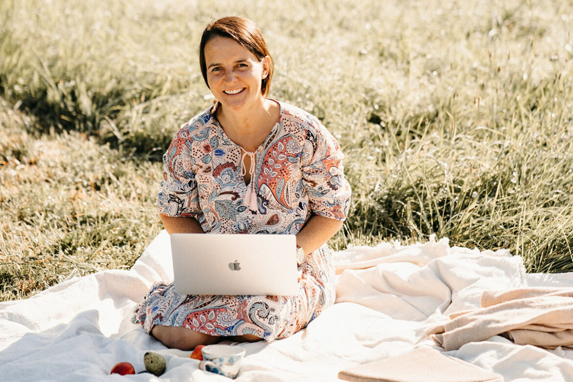 Dein Business in Flow & Leichtigkeit führen - Interview mit Julia Hermann